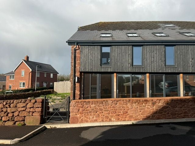 Property photo 2 of 28 45Bd448d-Bc09-4820-8A2F-Dee272190Ea9