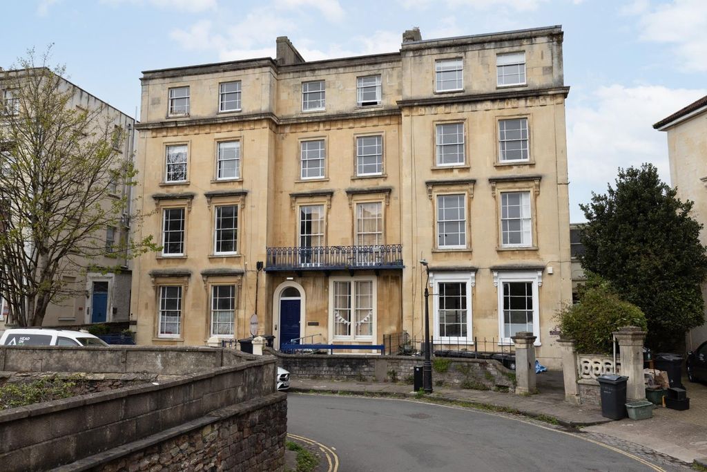 Property photo 2 of 16 15D Arlington Villas-22.Jpg