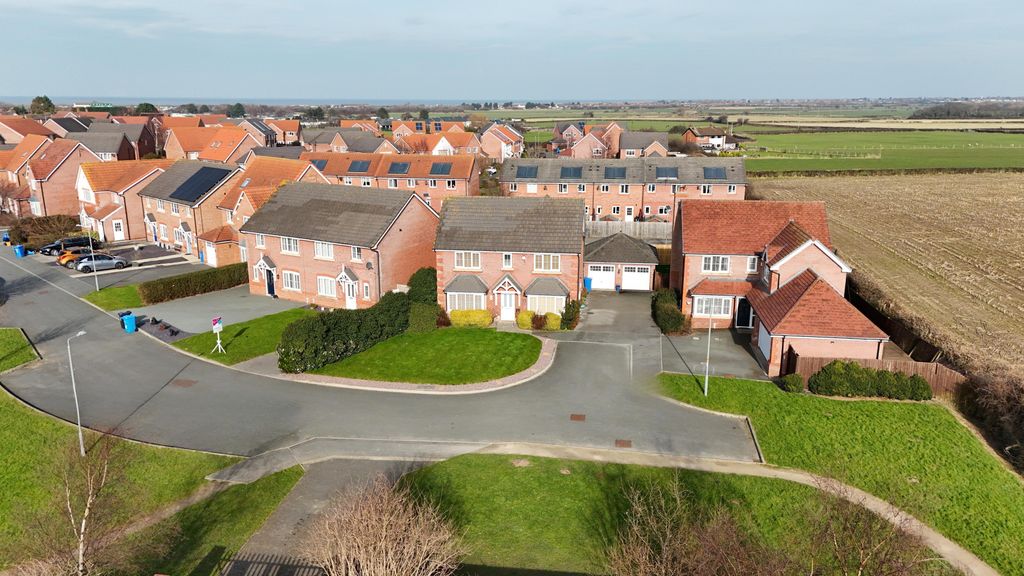 Property photo 2 of 30