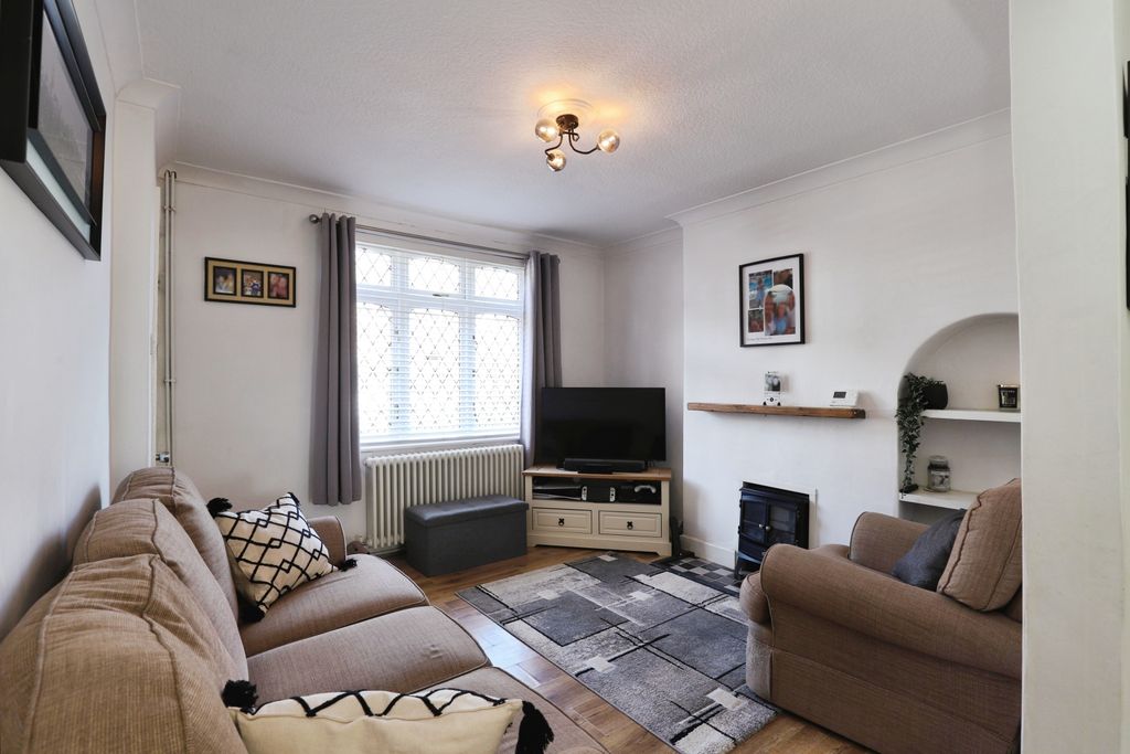 Property photo 2 of 15