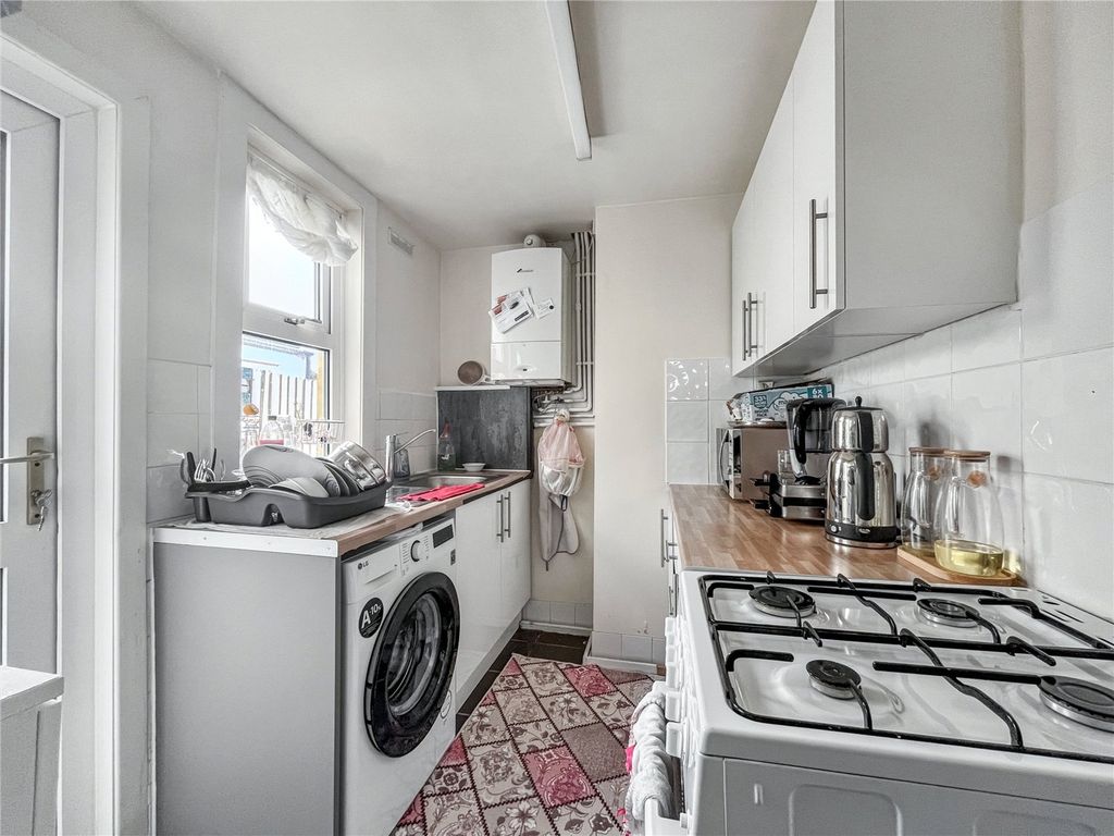 Property photo 2 of 10 Picture No. 07
