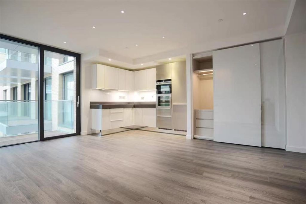Property photo 1 of 11 (Main)