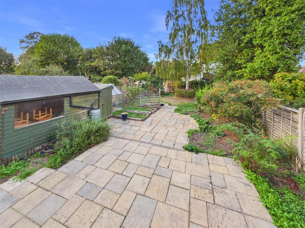 Property photo 3 of 19