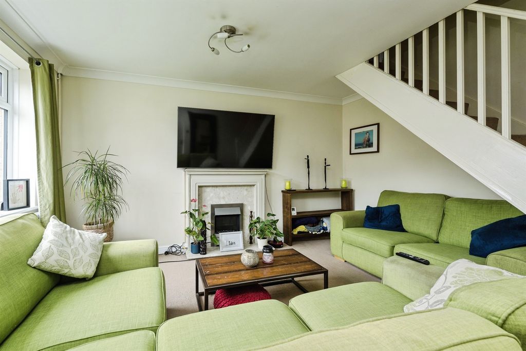 Property photo 3 of 14