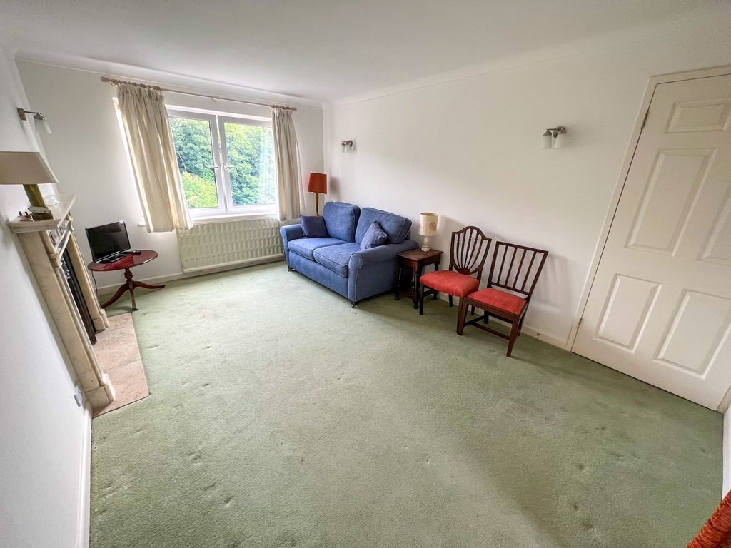 Property photo 3 of 16