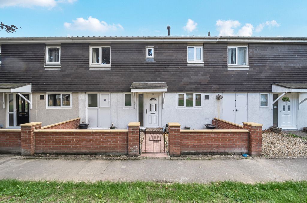Property photo 1 of 12 1354064-24-68c04c...