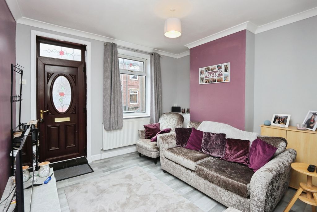 Property photo 2 of 15 Pbox-Img.Jpg