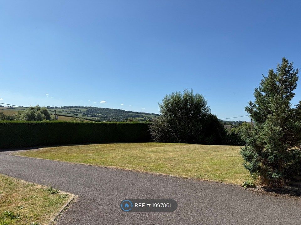 Property photo 3 of 25
