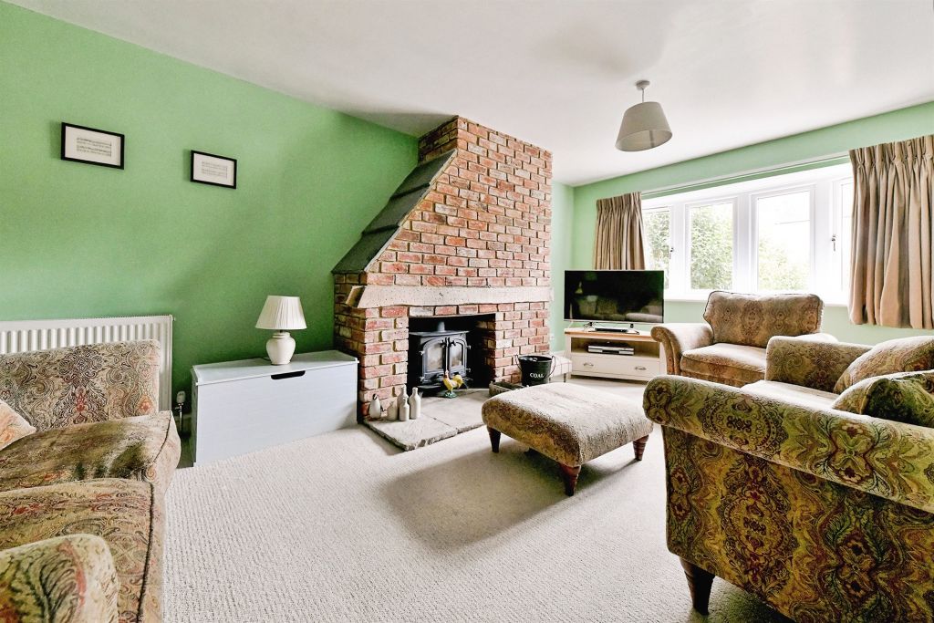 Property photo 2 of 20