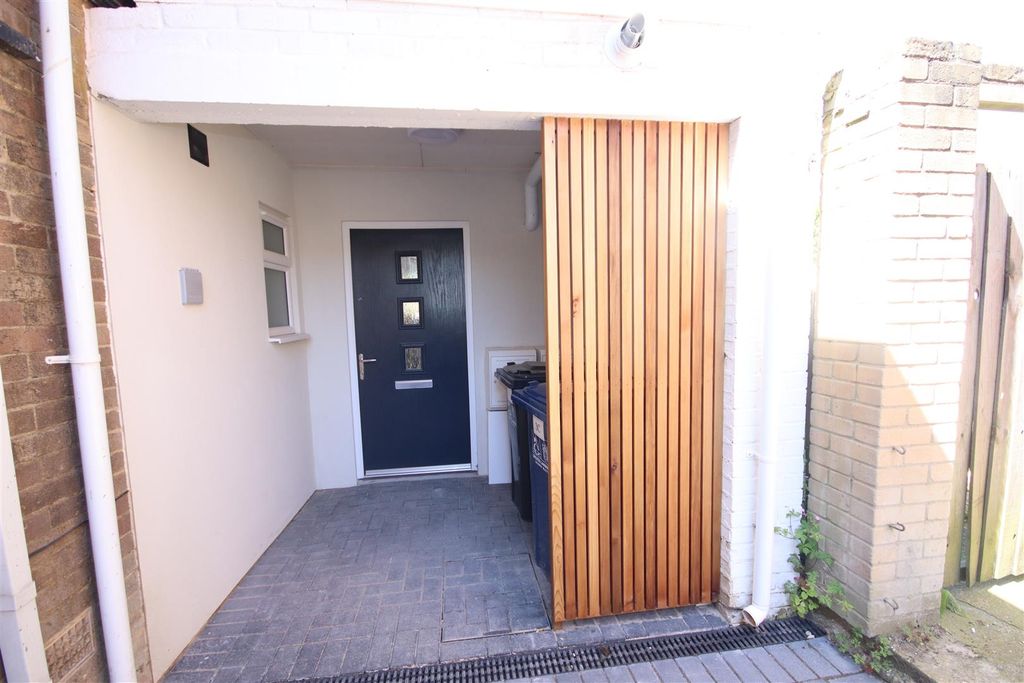 Property photo 1 of 8 Img_8755.Jpg