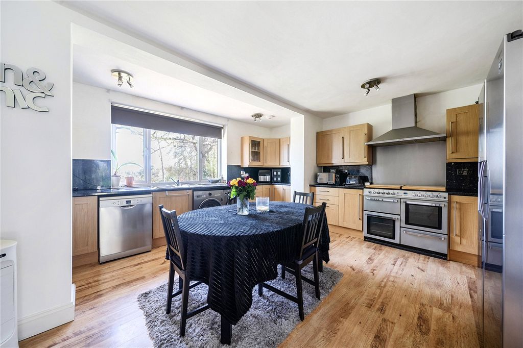 Property photo 2 of 18 Picture 2