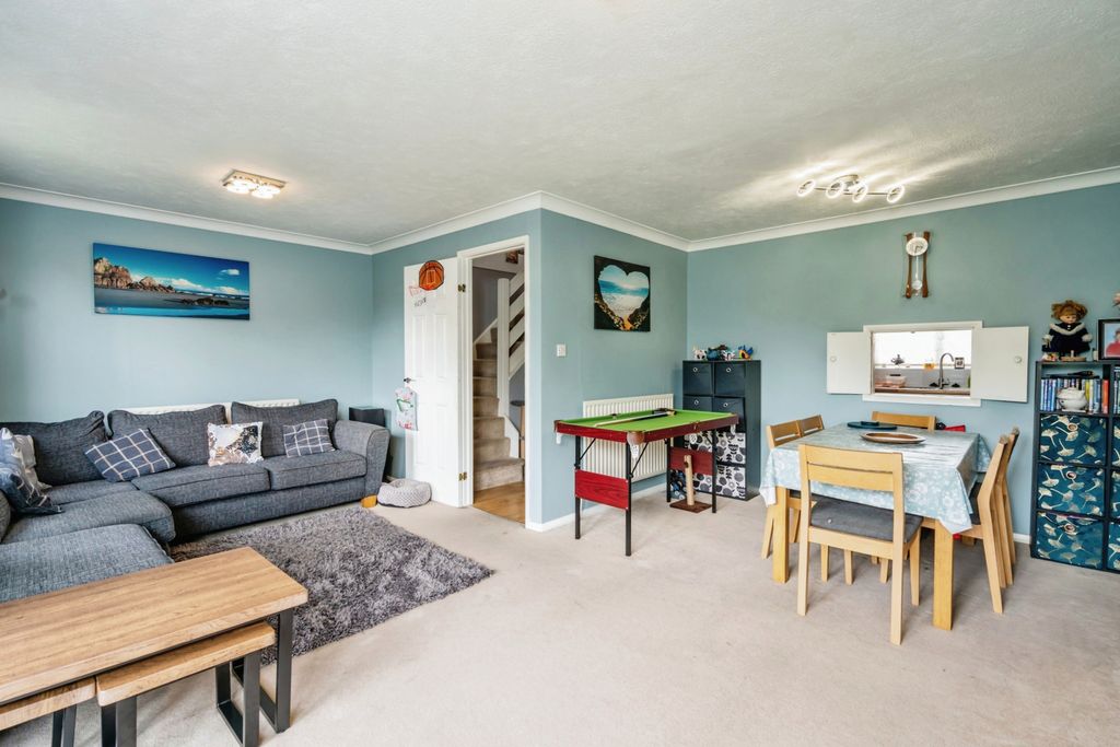 Property photo 3 of 17 Photography