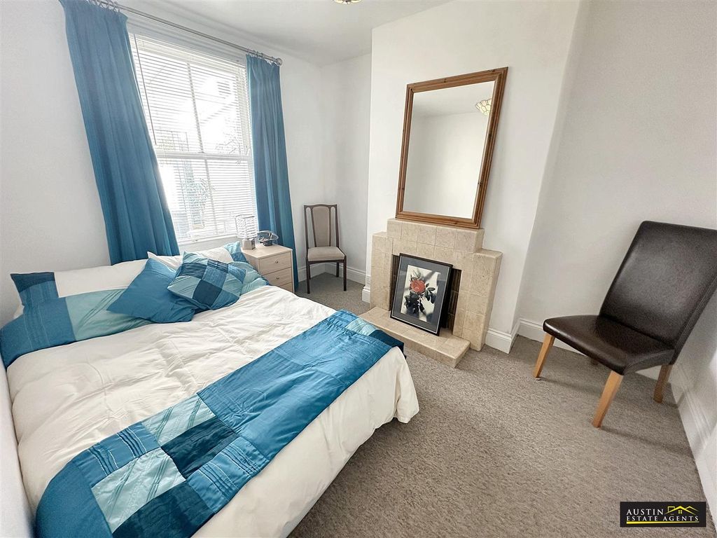 Property photo 3 of 14