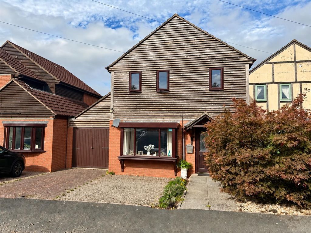 Property photo 1 of 26