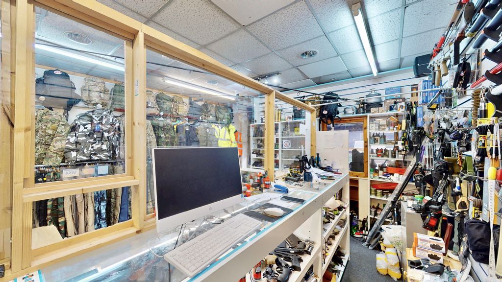 Property photo 3 of 12