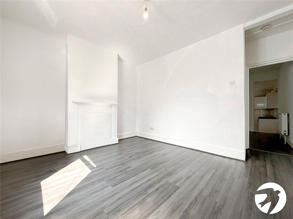 Property photo 2 of 13 Picture No. 04