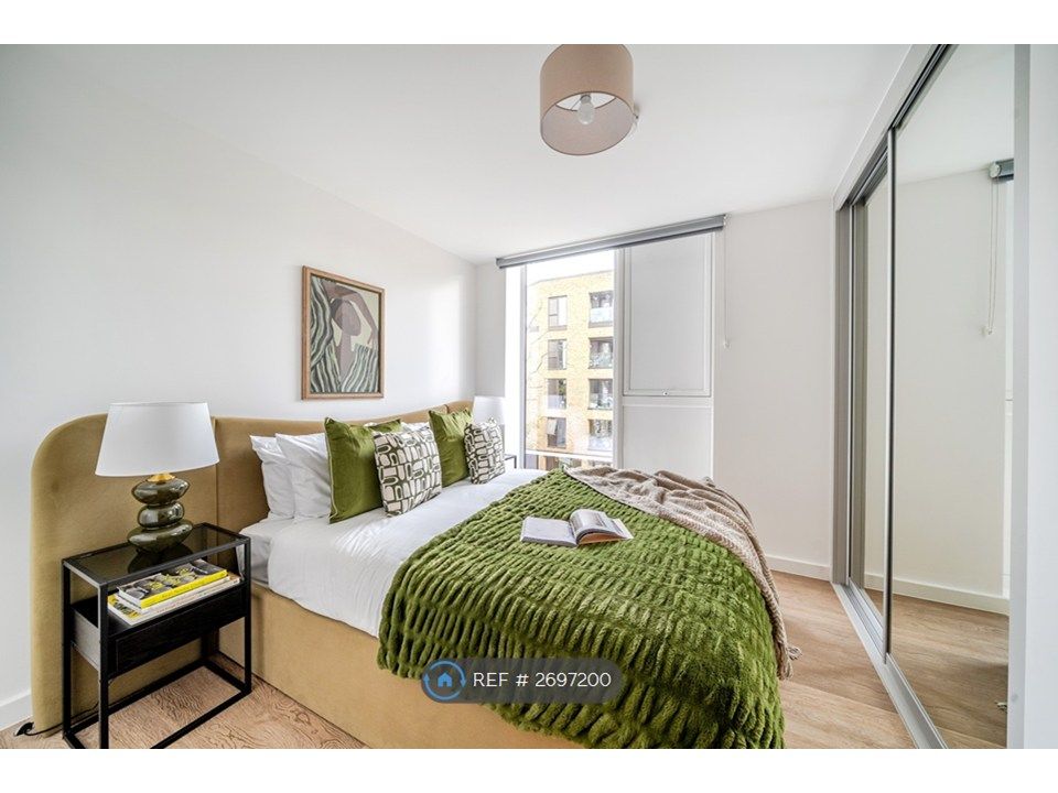 Property photo 2 of 35