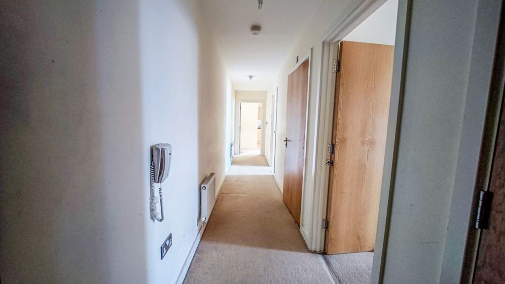 Property photo 2 of 19 Img_20250226_150001
