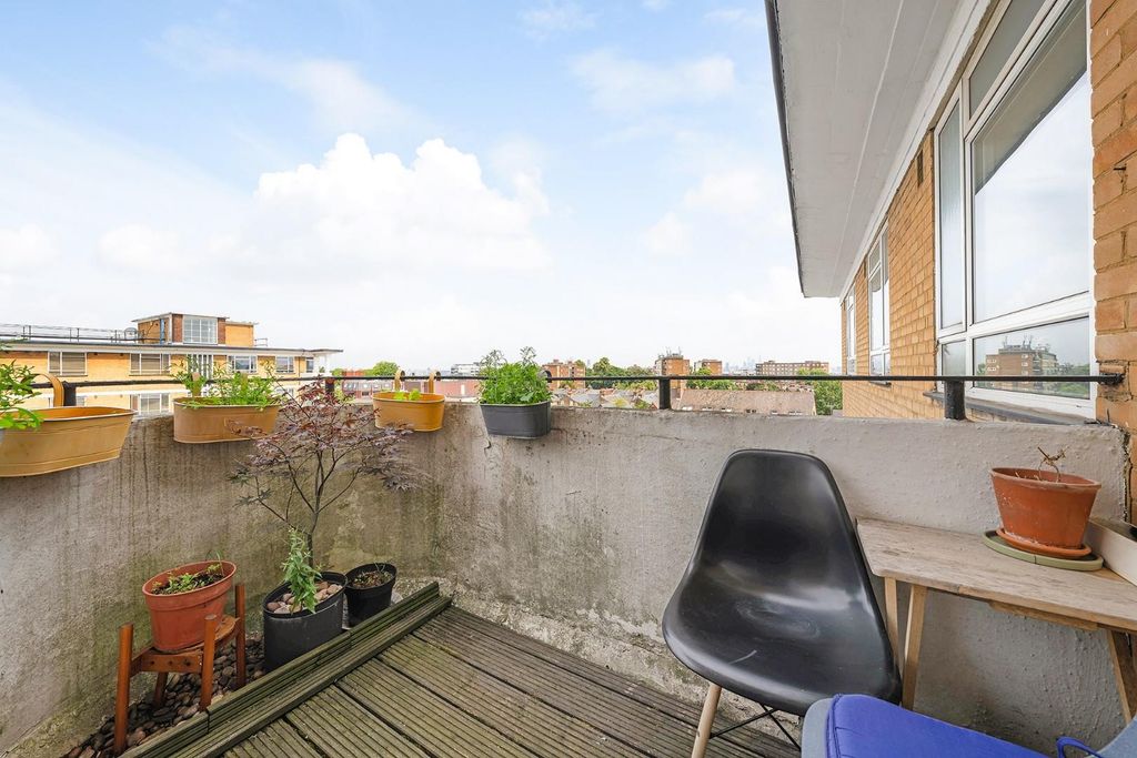 Property photo 3 of 15 Terrace.Jpg