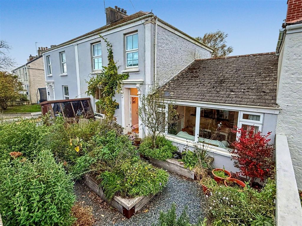 Property photo 2 of 15