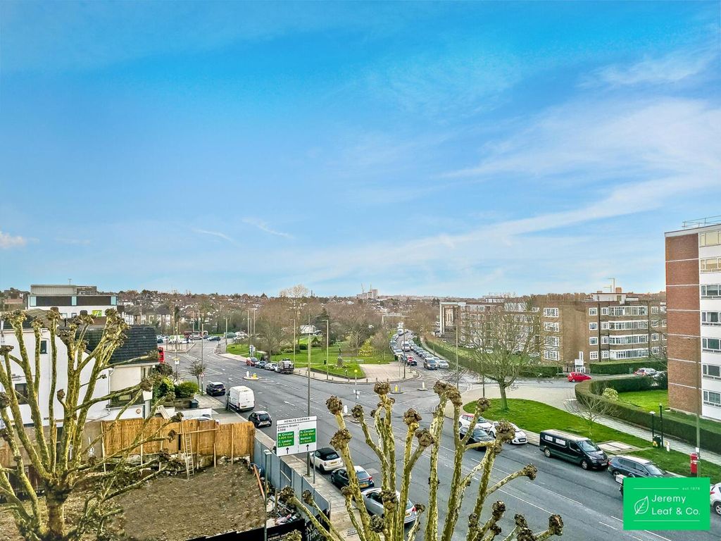 Property photo 2 of 9 Exterior