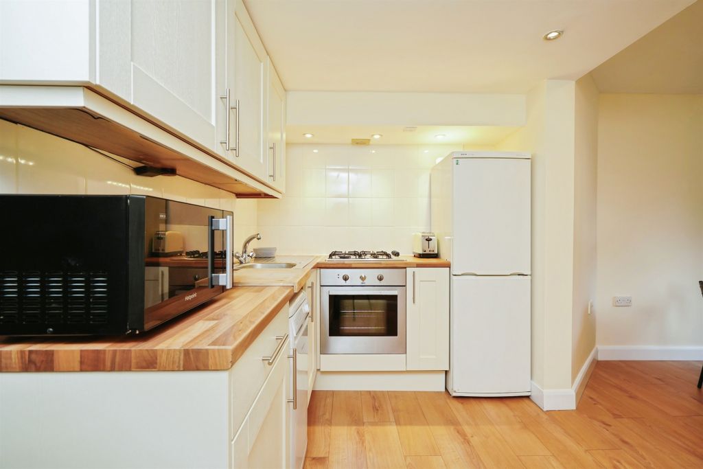 Property photo 3 of 15