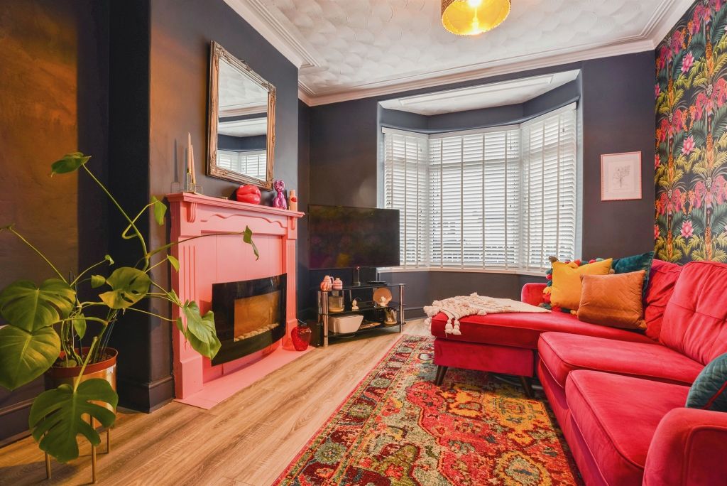 Property photo 2 of 18