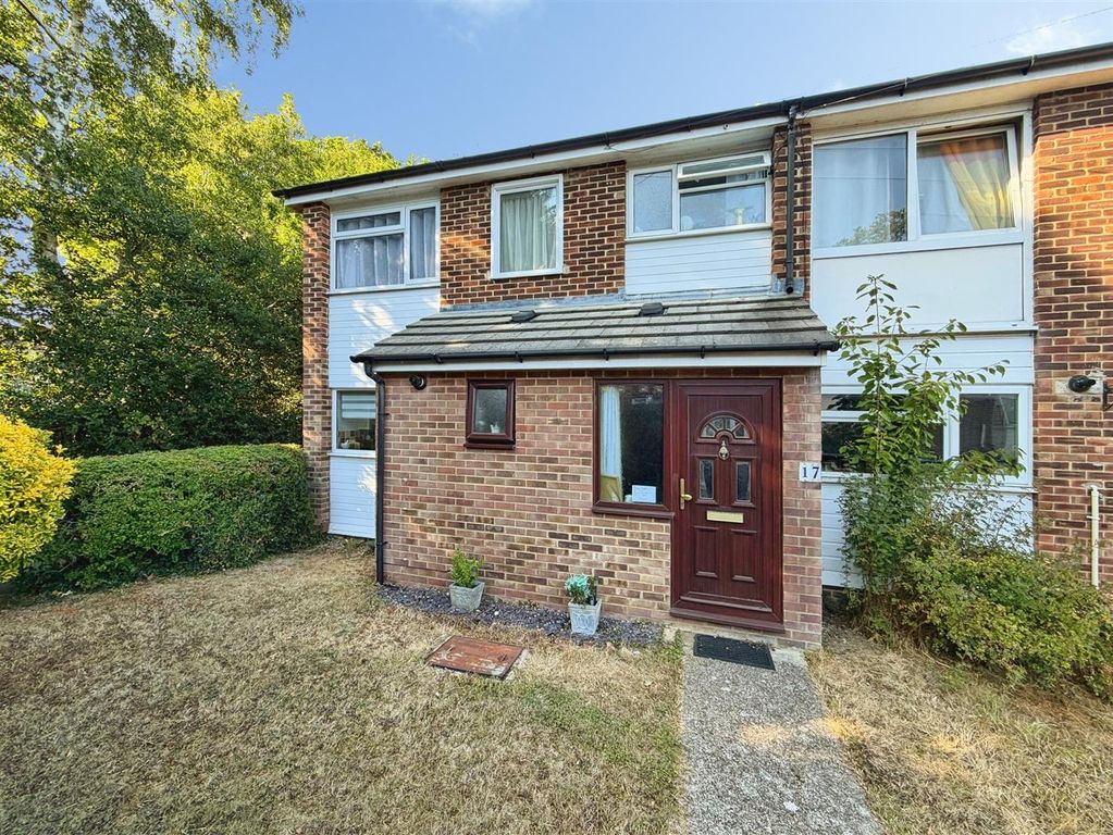 Property photo 1 of 17 External