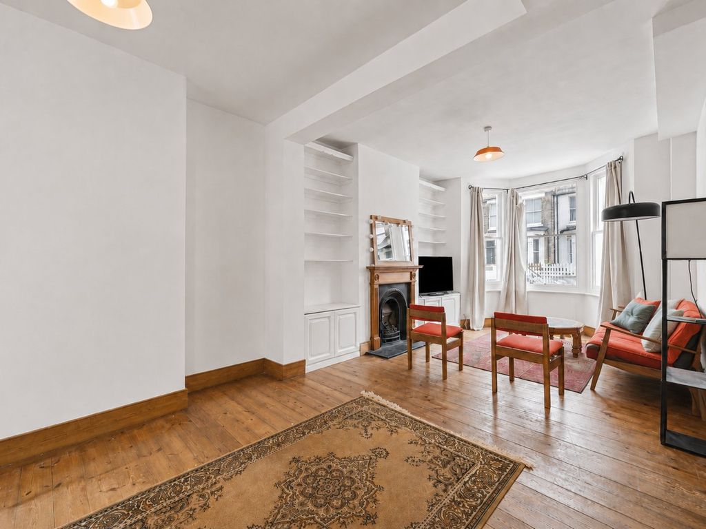 Property photo 2 of 7