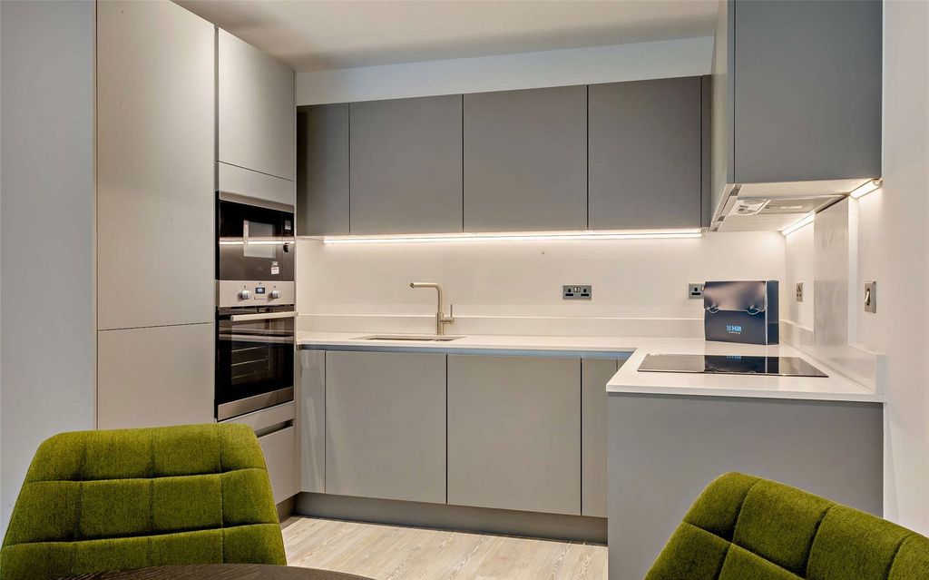 Property photo 1 of 12 Kitchen