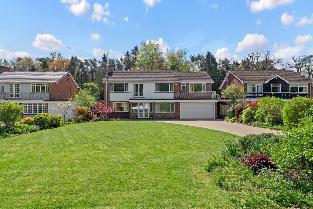 Property photo 1 of 48