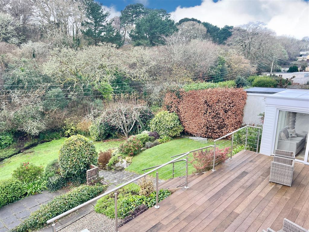 Property photo 3 of 22