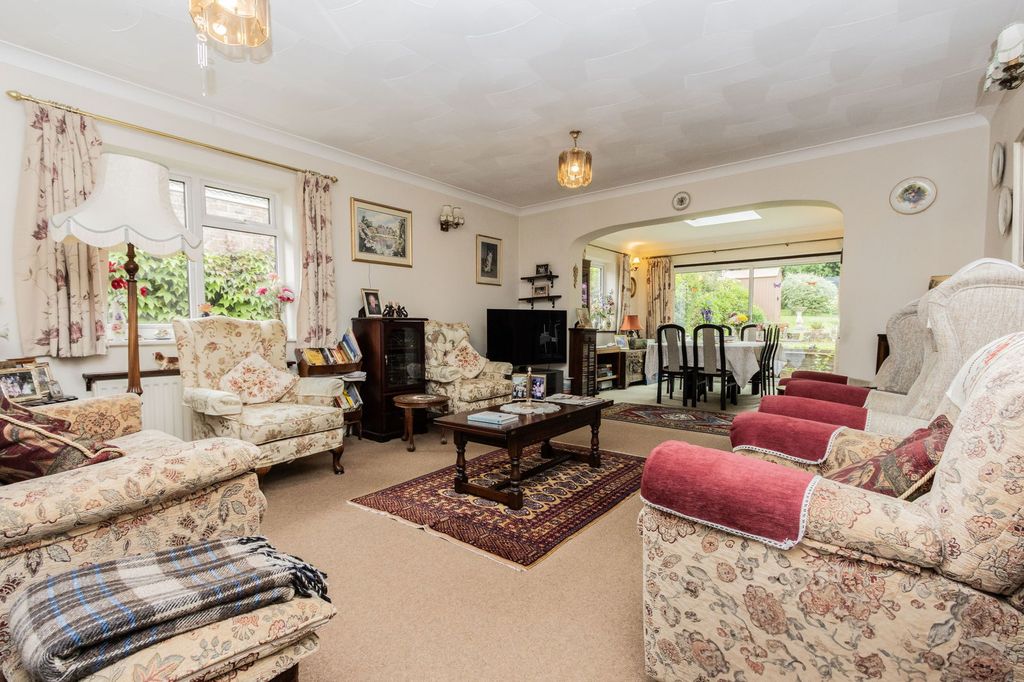 Property photo 3 of 17