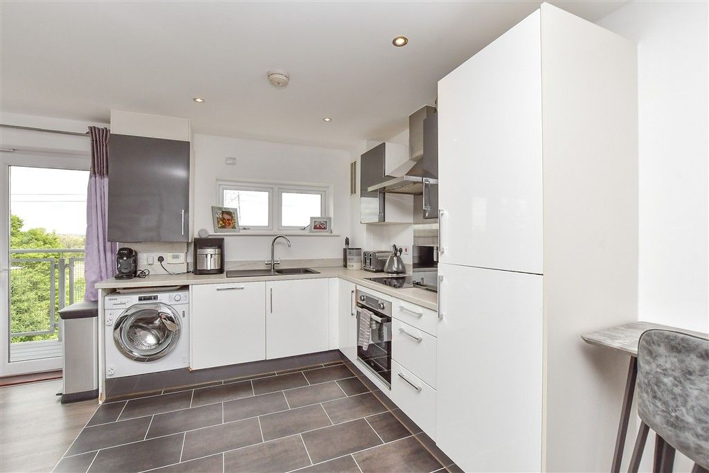 Property photo 2 of 11 Kitchen/ Living Area
