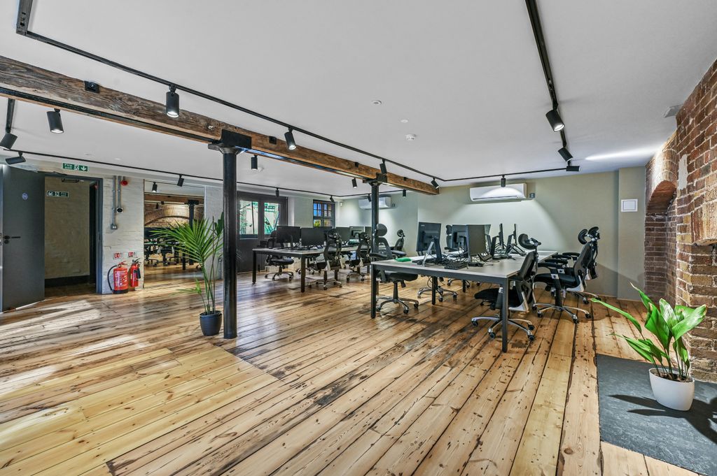 Property photo 3 of 6 Olrib81Aendellstreet10.Jpg