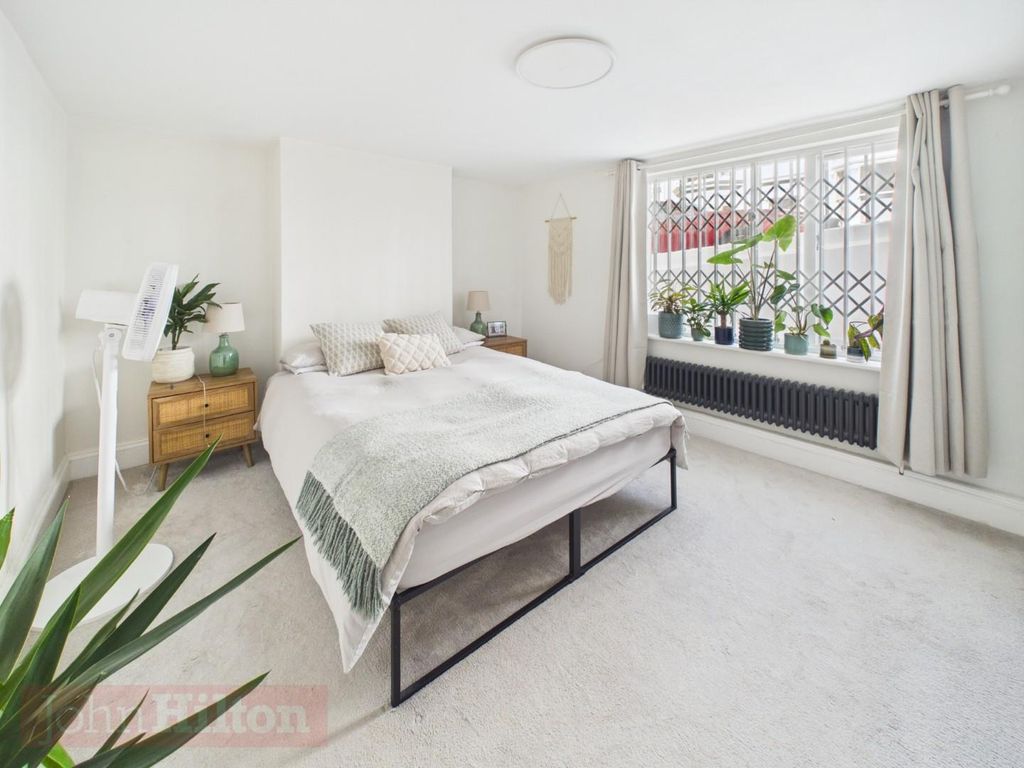 Property photo 2 of 8 Pr0713-Still004.Jpg