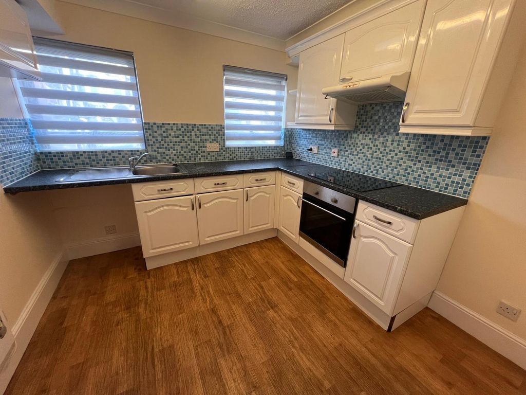 Property photo 1 of 5 Images