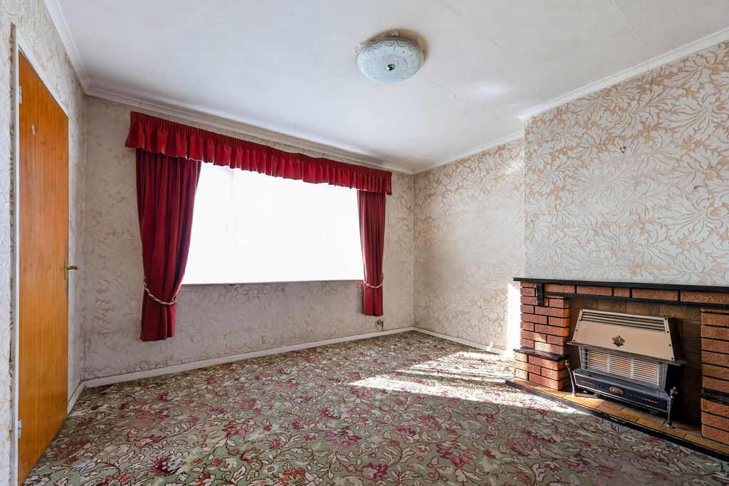 Property photo 3 of 24