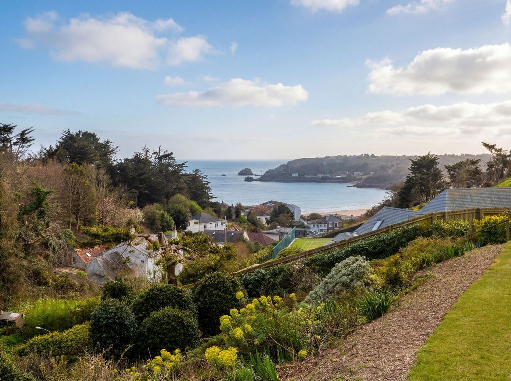 Additional image 36 of 3 bed flat for saleApartment 4 La Rocquaise, St Brelade JE3