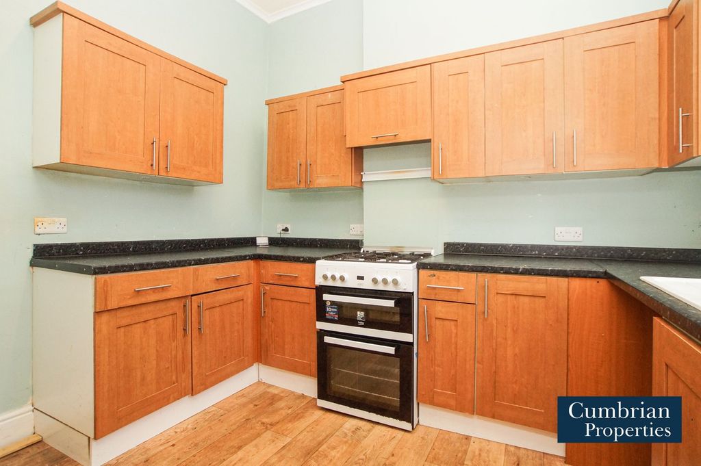 Property photo 2 of 19 Kitchen