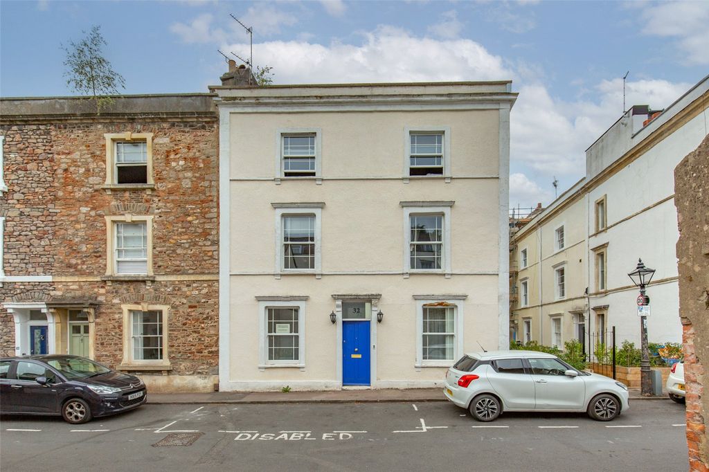 Property photo 1 of 11 Picture No. 13