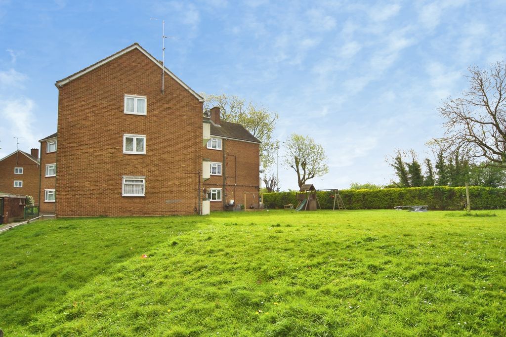 Property photo 3 of 16 Pbox-Img.Jpg