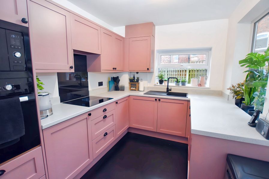 Property photo 2 of 23 Kitchen 1