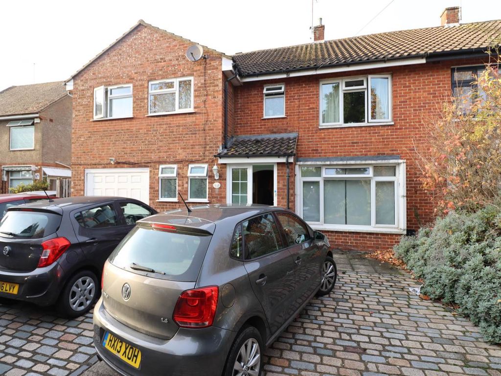 Property photo 1 of 17 56B1B0Ca-9E53-4A19-9714-4d9E22d30849