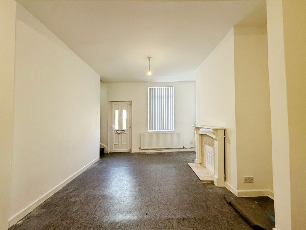 Property photo 2 of 13 Pbox-Img.Jpg