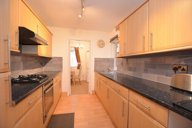 Property photo 2 of 11 Photo 7