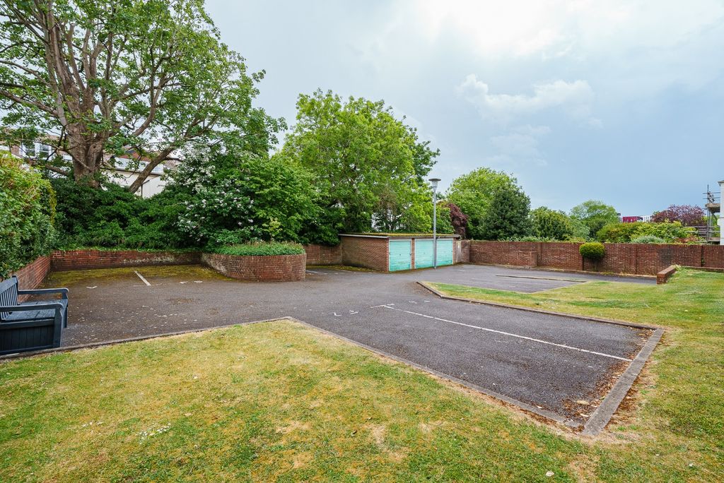 Property photo 3 of 18 5009812