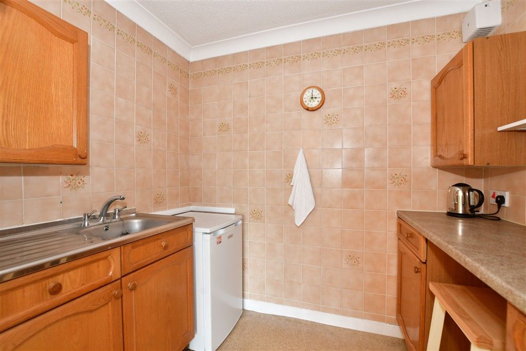 Property photo 1 of 9 Kitchen