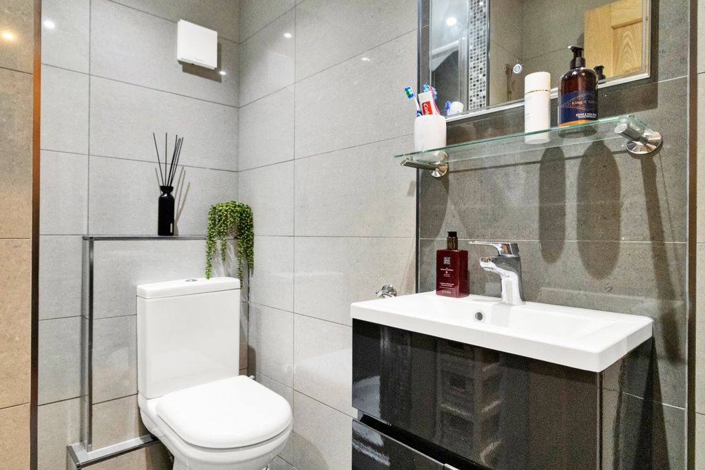 Additional image 18 of 4 bed detached house for saleCourtway, Stroud, Gloucestershire GL5