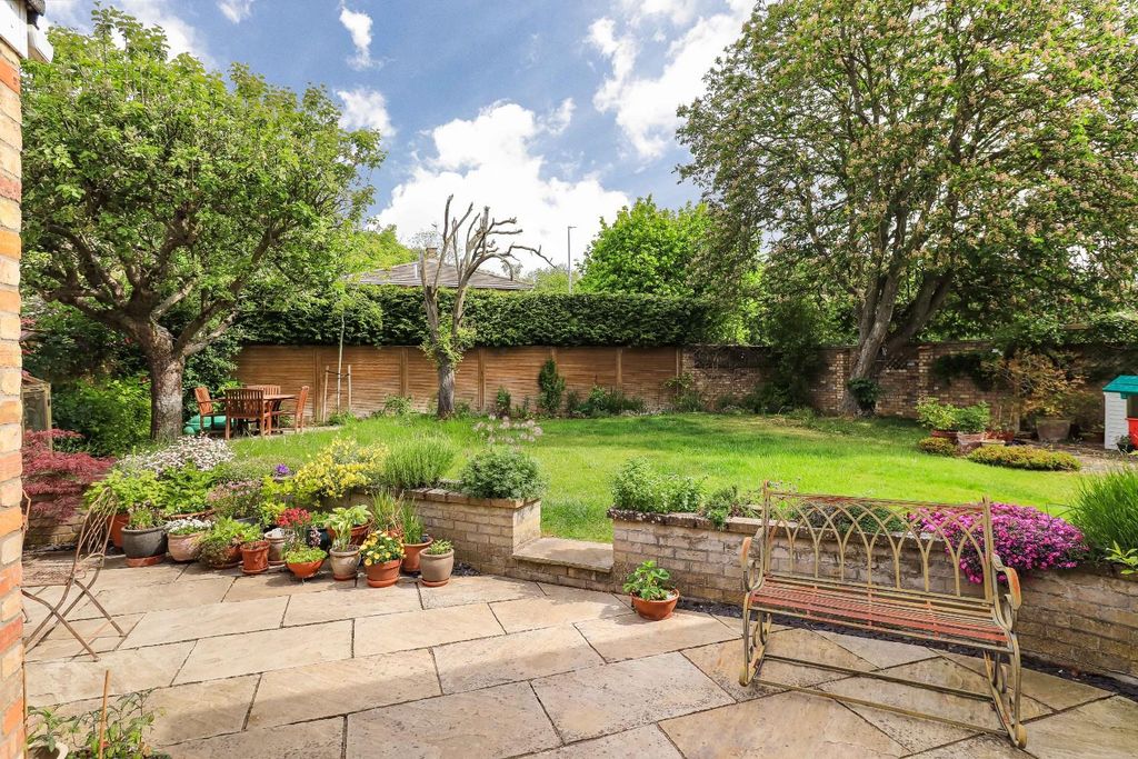 Property photo 3 of 25 Img (13).Jpg